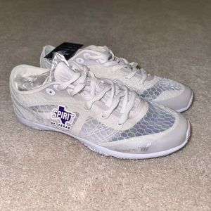 BRAND NEW!!!!!! Spirit of Texas varsity cheer shoes